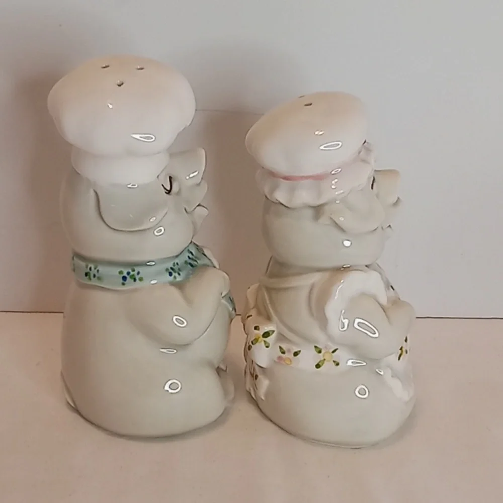 3 Piece Bundle Vintage Fritz And Floyd Laughing Pig Basket & Salt And Pepper Set